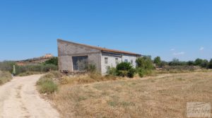 Foto de Casa de campo en Caspe. en venta con chimenea