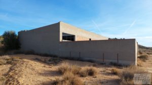 Detalle de Propiedad en Caspe junto al embalse del Civán. con corral